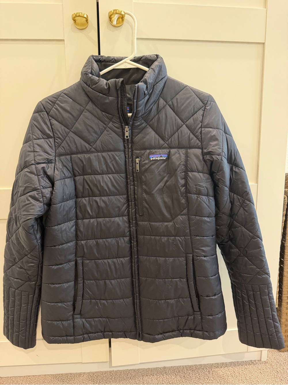 Patagonia Women’s Quilted Insulated Puffer Jacket - Charcoal Gray